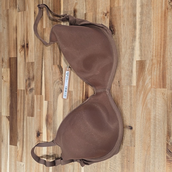 SKIMS Other - SKIMS Kim Kardashian Women's 32H Weightless Scoop Bra New w/ Tags!